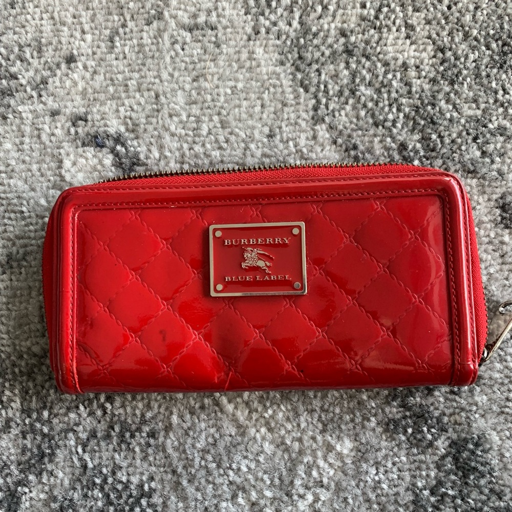 BURBERRY red wallet zip around 3 quarter zip organization bag authentic patent